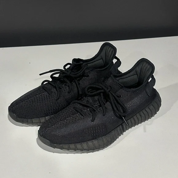 Adidas Yeezy 350 Black Sneakers - Picture 5 of 7
